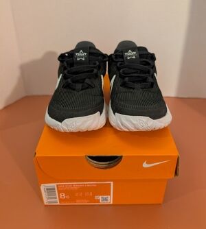 Nike Star Runner 4 NN (TD) in Size 8C Black/White (Toddler Boy)